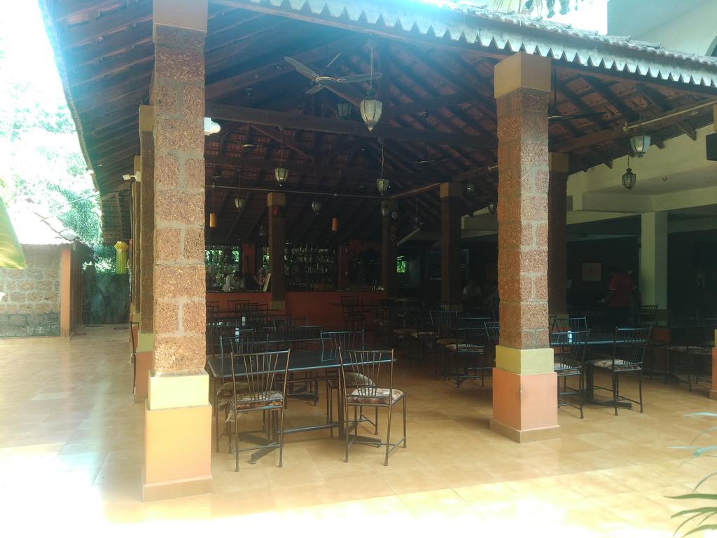 كالانغيُت Red Lion Hotel المظهر الخارجي الصورة